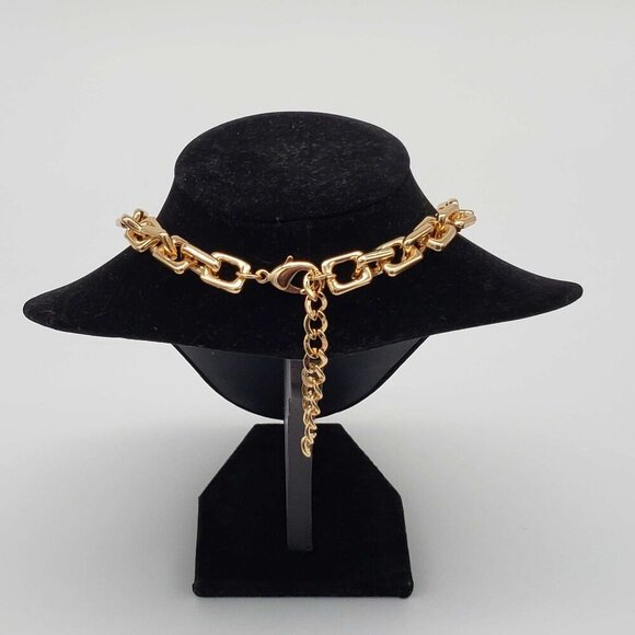 100% Auth Louis Vuitton Lock & Key with Unbranded Gold Plated Chain Necklace - Picture 3 of 7